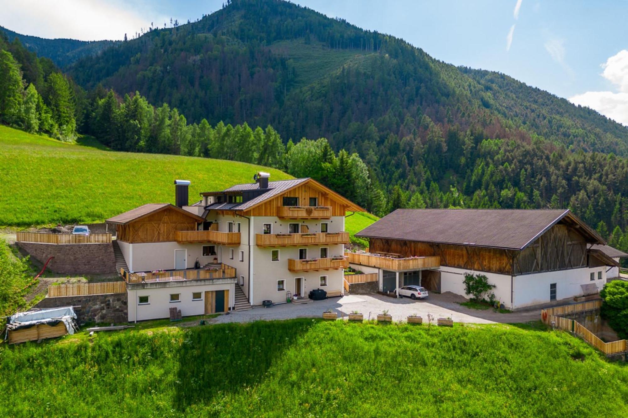 Planerhof Apartment Edelweiss Funes  Luaran gambar